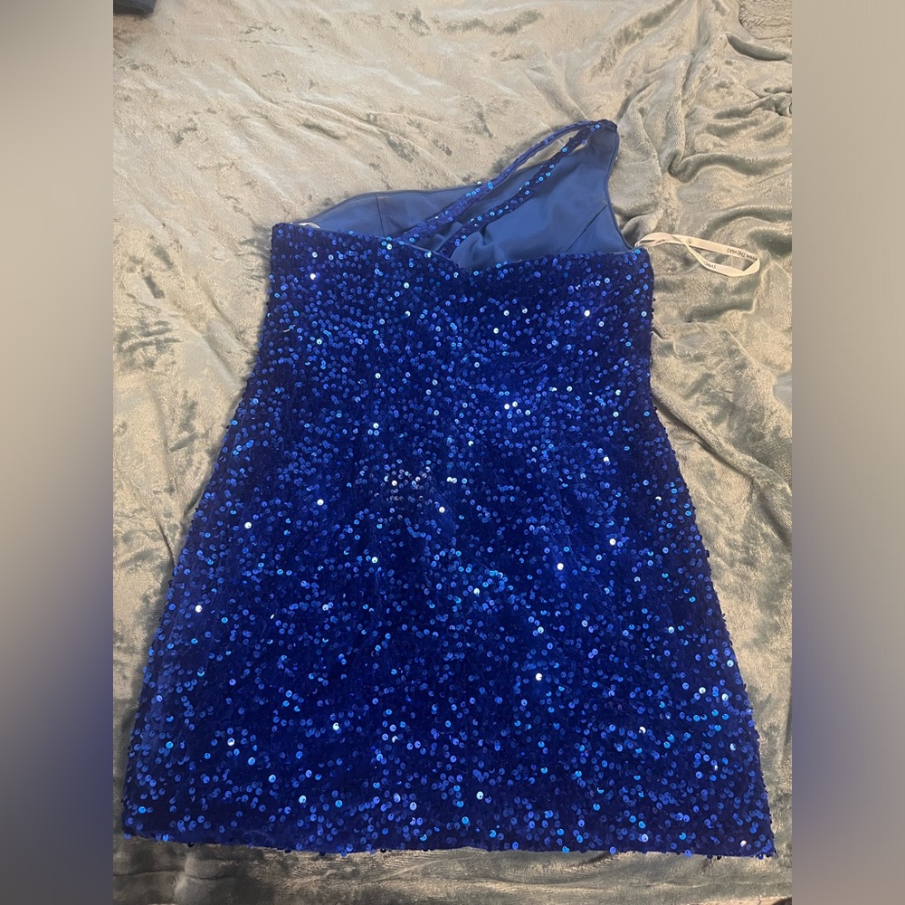 Homecoming Dress! Worn Once - Picture 3 of 4